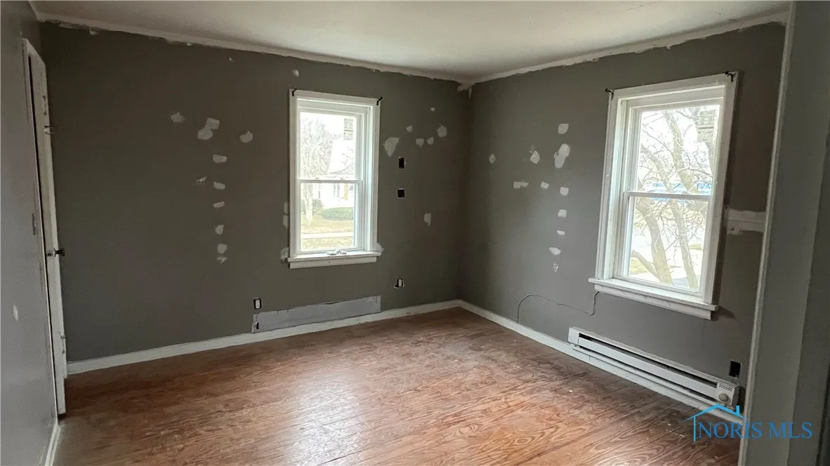 221 W Jackson Street, Paulding, Ohio 45879, ,Residential Income,For Sale,Jackson,6122769