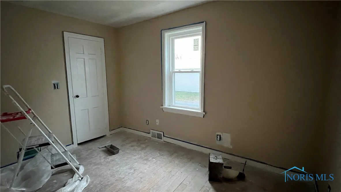 221 W Jackson Street, Paulding, Ohio 45879, ,Residential Income,For Sale,Jackson,6122769