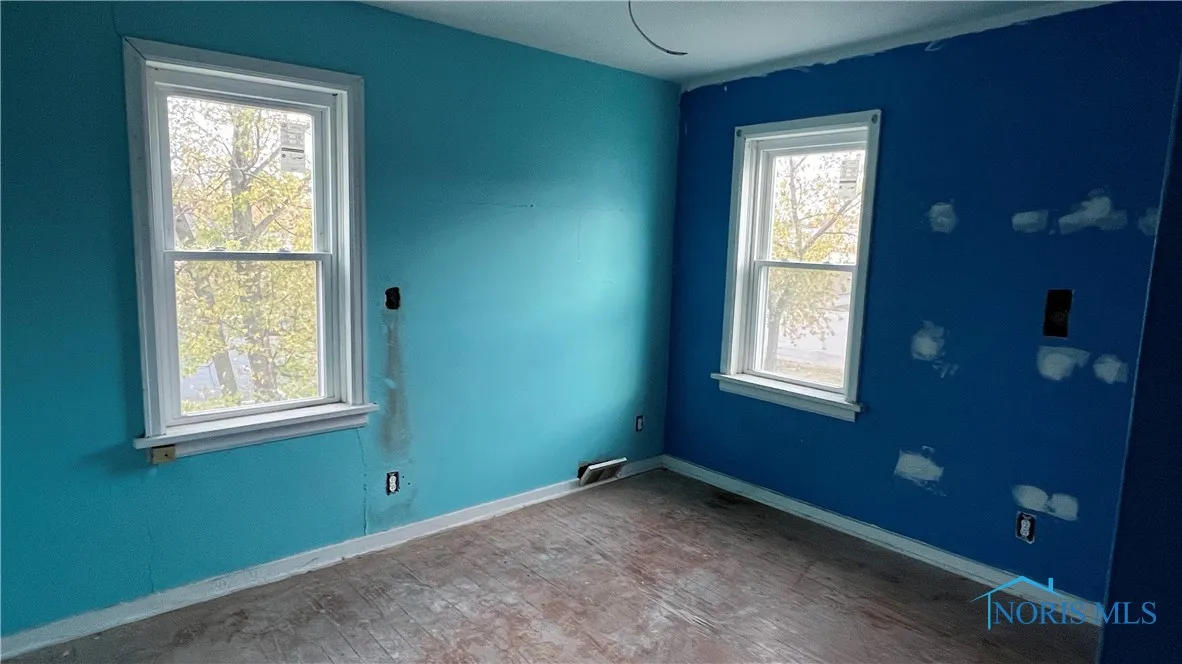 221 W Jackson Street, Paulding, Ohio 45879, ,Residential Income,For Sale,Jackson,6122769