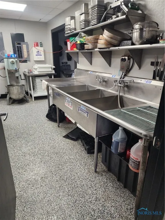 601 N State Street, Pioneer, Ohio 43554, ,Commercial Sale,For Sale,State,6124366