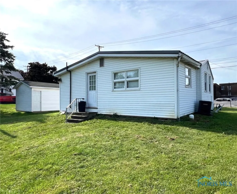 386 W Finley Street, Upper Sandusky, Ohio 43351, 1 Bedroom Bedrooms, 3 Rooms Rooms,1 BathroomBathrooms,Residential,For Sale,Finley,6124827