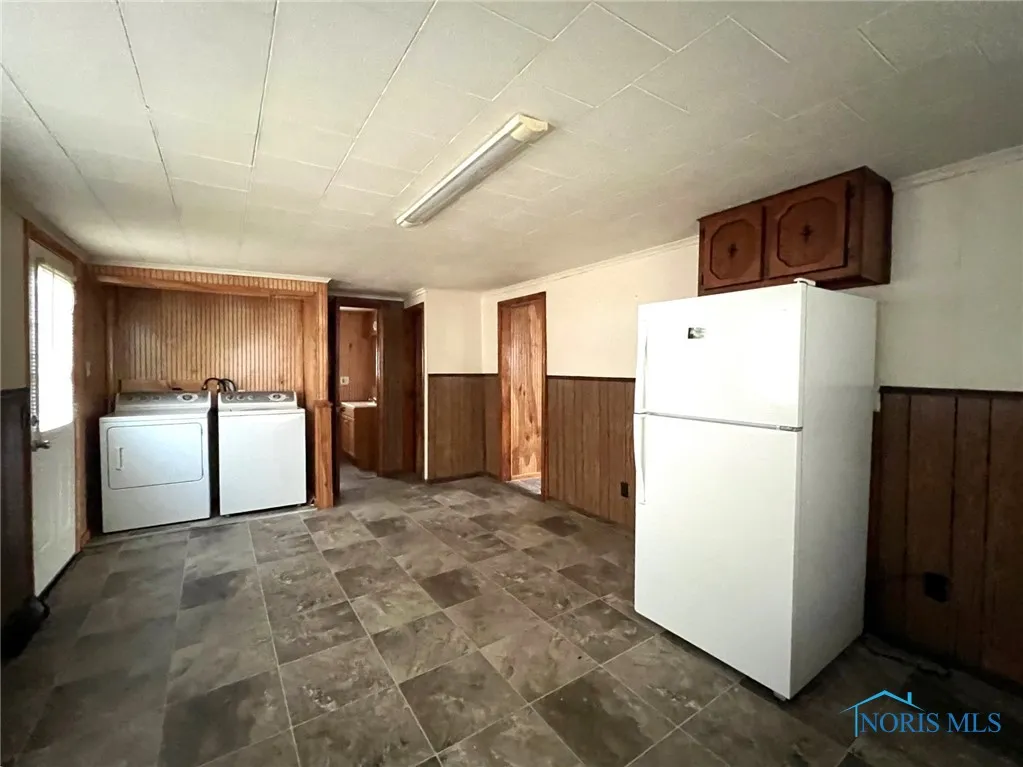 386 W Finley Street, Upper Sandusky, Ohio 43351, 1 Bedroom Bedrooms, 3 Rooms Rooms,1 BathroomBathrooms,Residential,For Sale,Finley,6124827