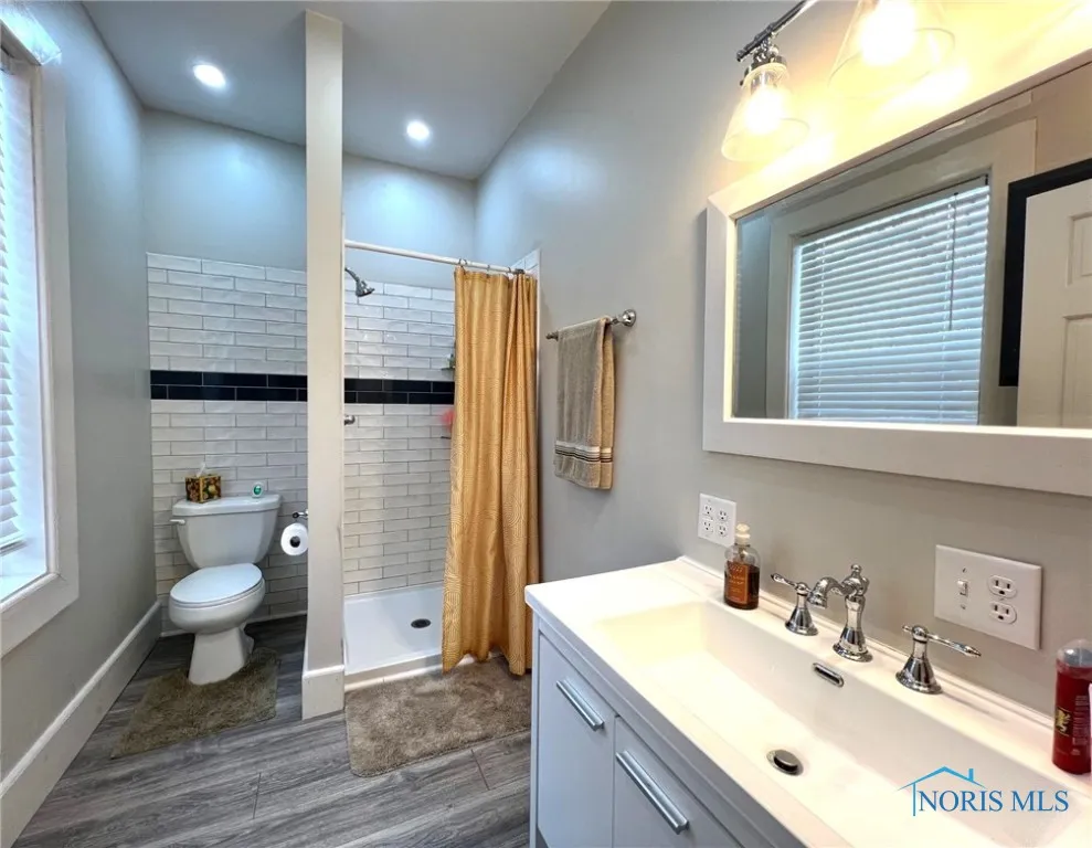 334 N 4th Street, Upper Sandusky, Ohio 43351, 3 Bedrooms Bedrooms, 7 Rooms Rooms,3 BathroomsBathrooms,Residential,For Sale,4th,6124865
