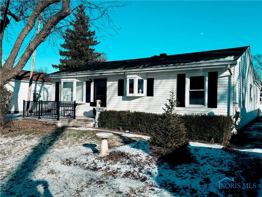 1466 Wilderness Drive, Maumee, Ohio 43537, 3 Bedrooms Bedrooms, 8 Rooms Rooms,2 BathroomsBathrooms,Residential,For Sale,Wilderness,6124892