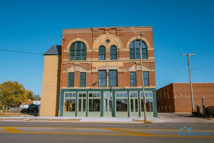 333 N Main Street 305, Findlay, Ohio 45840, 2 Bedrooms Bedrooms, 4 Rooms Rooms,1 BathroomBathrooms,Residential Lease,For Rent,Main,6124972