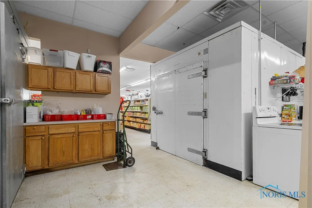 1101 N Mccord Road, Toledo, Ohio 43615, ,Commercial Sale,For Sale,Mccord,6125545