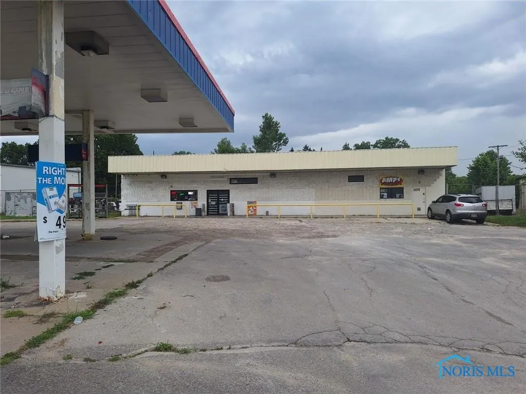 3070 Airport Highway, Toledo, Ohio 43609, ,Commercial Sale,For Sale,Airport,6125704