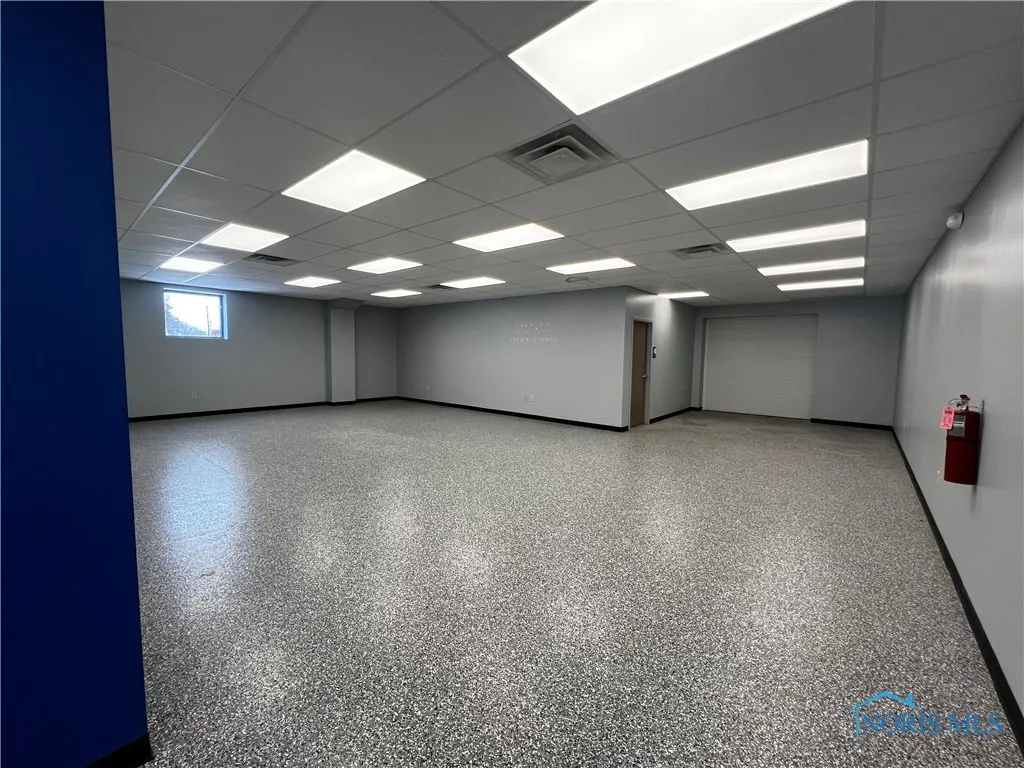 2716 N Main Street, Findlay, Ohio 45840, ,Commercial Sale,For Sale,Main,6126146