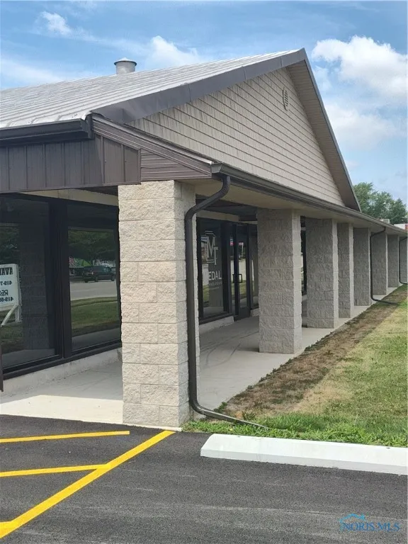 2716 N Main Street, Findlay, Ohio 45840, ,Commercial Sale,For Sale,Main,6126146