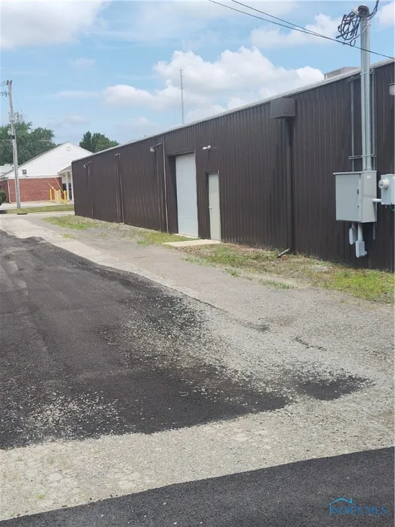 2716 N Main Street, Findlay, Ohio 45840, ,Commercial Sale,For Sale,Main,6126146