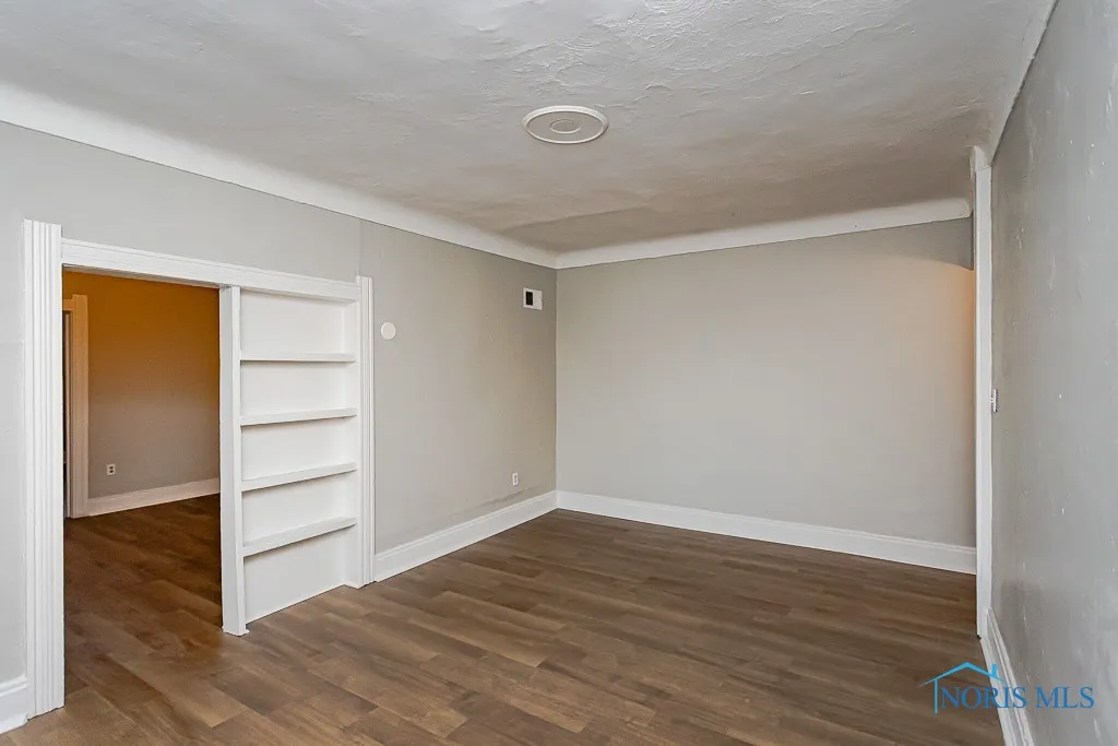 624 Bush Street Lwr, Toledo, Ohio 43604, 1 Bedroom Bedrooms, ,1 BathroomBathrooms,Residential Lease,For Rent,Bush,6126206