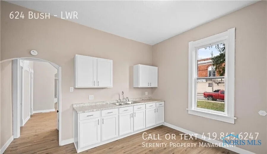 624 Bush Street Lwr, Toledo, Ohio 43604, 1 Bedroom Bedrooms, ,1 BathroomBathrooms,Residential Lease,For Rent,Bush,6126206