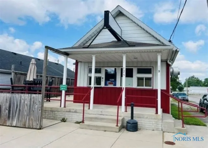 125 N Adrian Street, Lyons, Ohio 43533, ,Commercial Sale,For Sale,Adrian,6126340