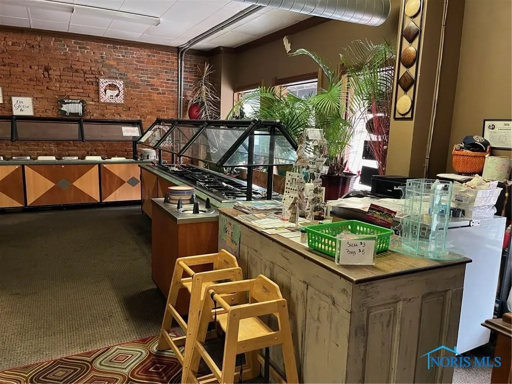 24174 Front Street, Grand Rapids, Ohio 43522, ,Commercial Sale,For Sale,Front,6126384