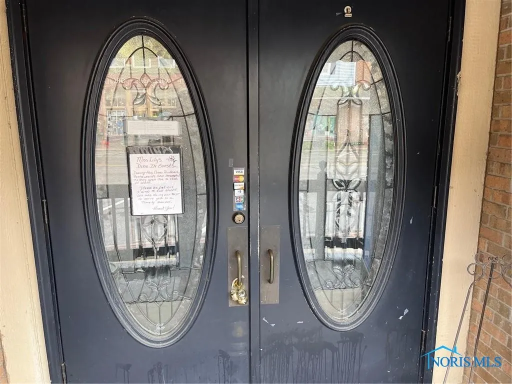 24174 Front Street, Grand Rapids, Ohio 43522, ,Commercial Sale,For Sale,Front,6126384