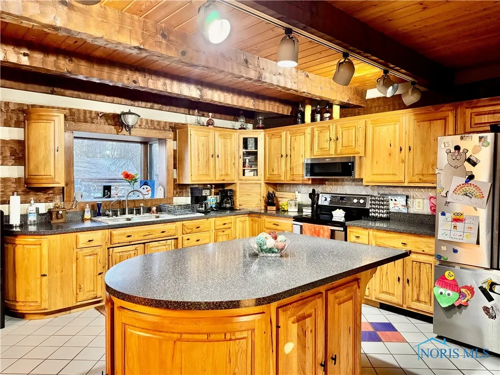 3190 Road 204, Antwerp, Ohio 45813, 3 Bedrooms Bedrooms, 9 Rooms Rooms,2 BathroomsBathrooms,Residential,For Sale,Road 204,6126386
