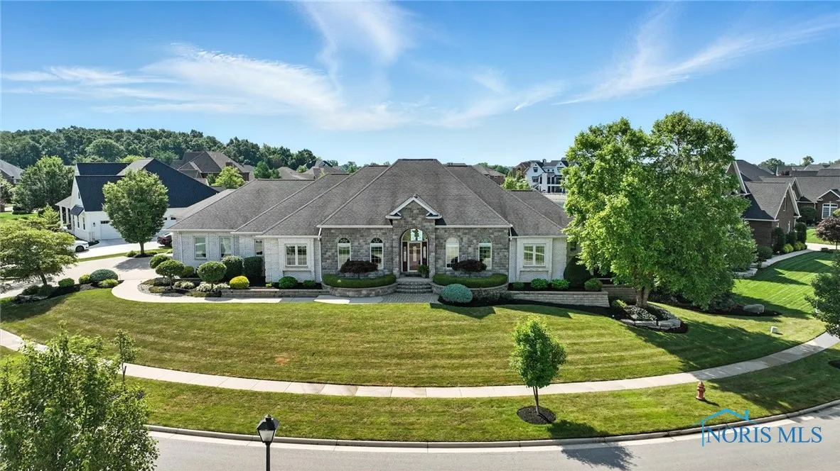 6535 Silver Lake Drive, Findlay, Ohio 45840, 4 Bedrooms Bedrooms, 10 Rooms Rooms,5 BathroomsBathrooms,Residential,For Sale,Silver Lake,6126951