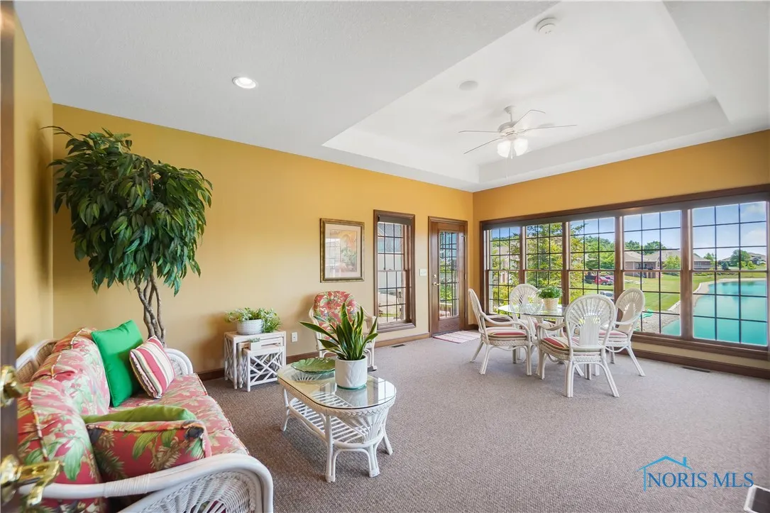 6535 Silver Lake Drive, Findlay, Ohio 45840, 4 Bedrooms Bedrooms, 10 Rooms Rooms,5 BathroomsBathrooms,Residential,For Sale,Silver Lake,6126951