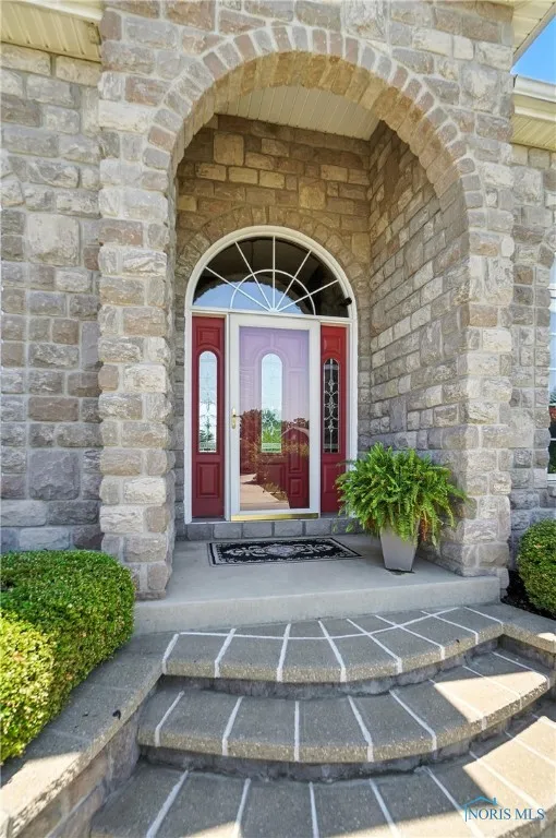 6535 Silver Lake Drive, Findlay, Ohio 45840, 4 Bedrooms Bedrooms, 10 Rooms Rooms,5 BathroomsBathrooms,Residential,For Sale,Silver Lake,6126951