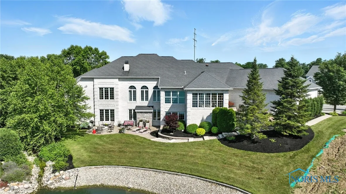 6535 Silver Lake Drive, Findlay, Ohio 45840, 4 Bedrooms Bedrooms, 10 Rooms Rooms,5 BathroomsBathrooms,Residential,For Sale,Silver Lake,6126951