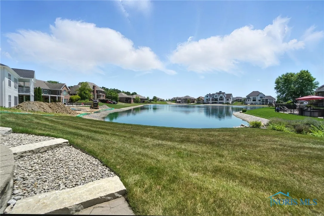 6535 Silver Lake Drive, Findlay, Ohio 45840, 4 Bedrooms Bedrooms, 10 Rooms Rooms,5 BathroomsBathrooms,Residential,For Sale,Silver Lake,6126951