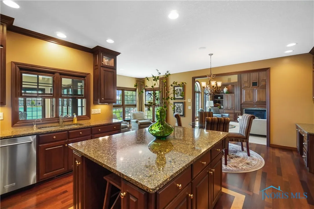 6535 Silver Lake Drive, Findlay, Ohio 45840, 4 Bedrooms Bedrooms, 10 Rooms Rooms,5 BathroomsBathrooms,Residential,For Sale,Silver Lake,6126951