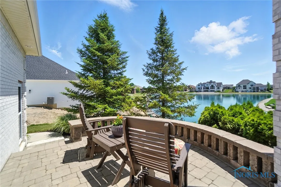 6535 Silver Lake Drive, Findlay, Ohio 45840, 4 Bedrooms Bedrooms, 10 Rooms Rooms,5 BathroomsBathrooms,Residential,For Sale,Silver Lake,6126951