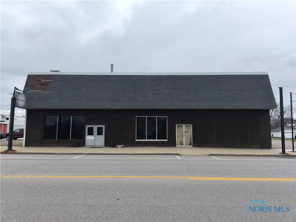 127 E Indiana, Edgerton, Ohio 43517, ,Commercial Sale,For Sale,Indiana,6127581