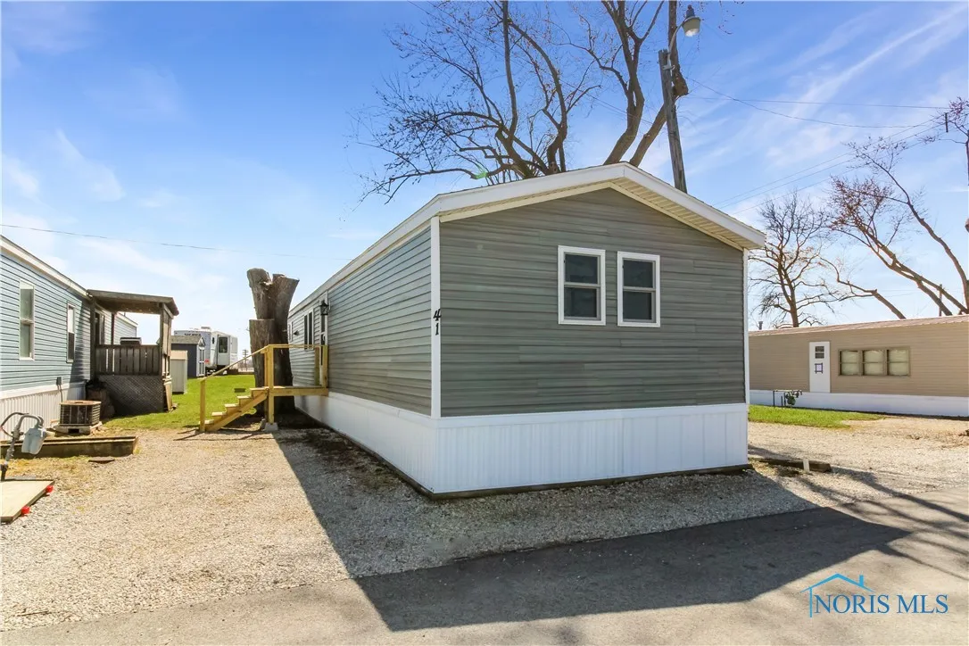 265 S Meachem Road 41, Port Clinton, Ohio 43452, 3 Bedrooms Bedrooms, 7 Rooms Rooms,2 BathroomsBathrooms,Residential,For Sale,Meachem,6127664