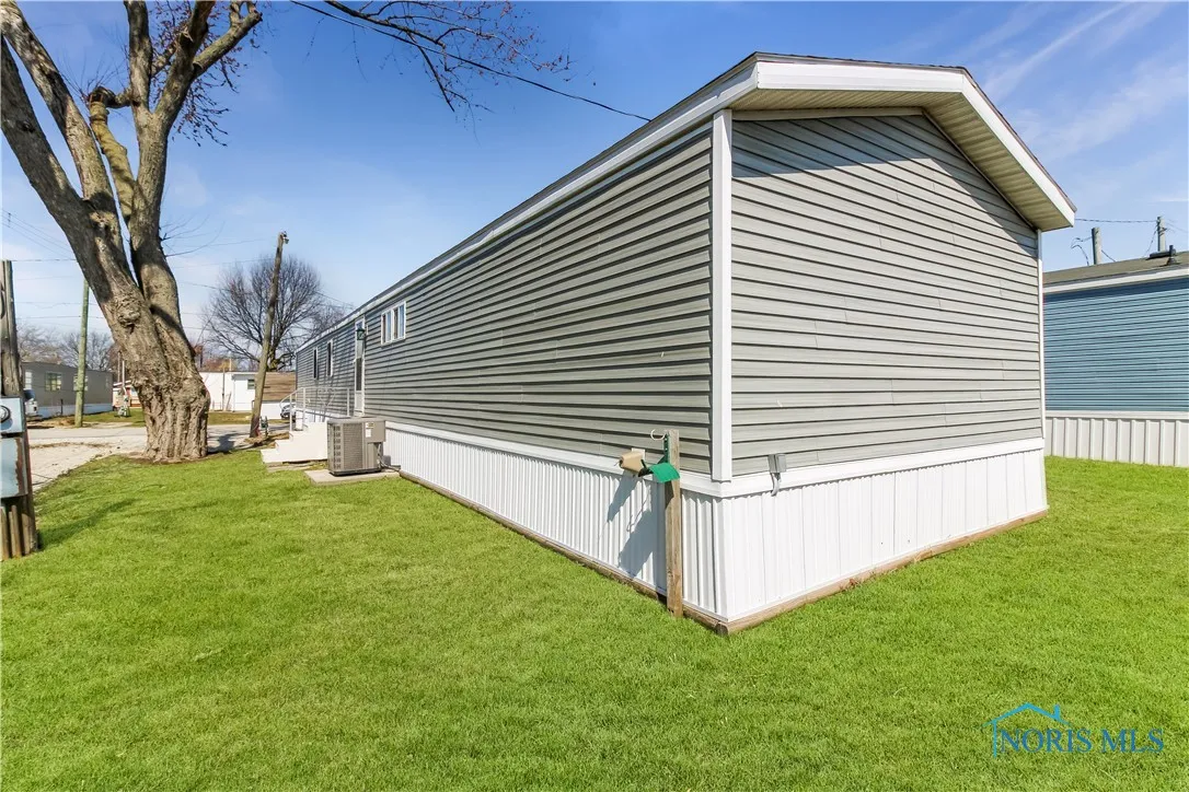 265 S Meachem Road 41, Port Clinton, Ohio 43452, 3 Bedrooms Bedrooms, 7 Rooms Rooms,2 BathroomsBathrooms,Residential,For Sale,Meachem,6127664