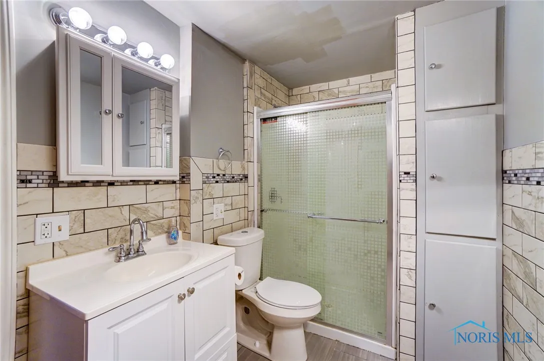 5021 Rudgate Boulevard, Toledo, Ohio 43623, 4 Bedrooms Bedrooms, 9 Rooms Rooms,4 BathroomsBathrooms,Residential,For Sale,Rudgate,6127701