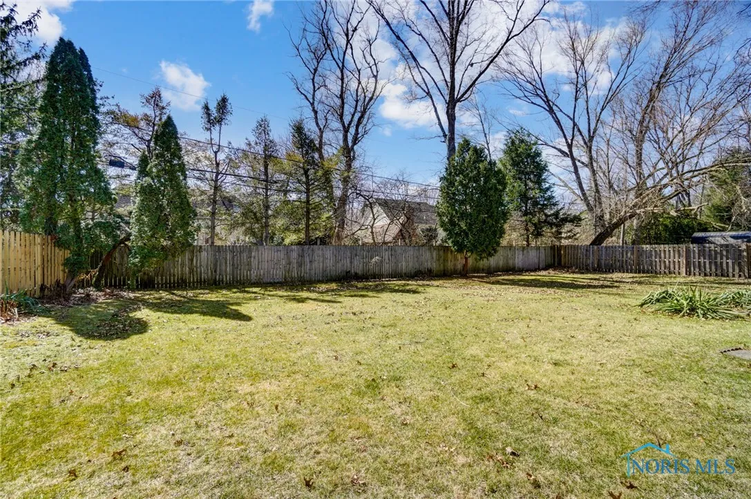 5021 Rudgate Boulevard, Toledo, Ohio 43623, 4 Bedrooms Bedrooms, 9 Rooms Rooms,4 BathroomsBathrooms,Residential,For Sale,Rudgate,6127701