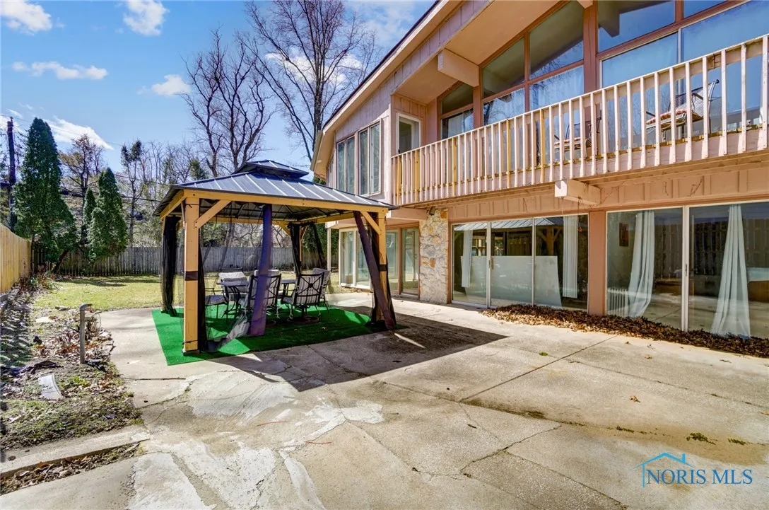 5021 Rudgate Boulevard, Toledo, Ohio 43623, 4 Bedrooms Bedrooms, 9 Rooms Rooms,4 BathroomsBathrooms,Residential,For Sale,Rudgate,6127701