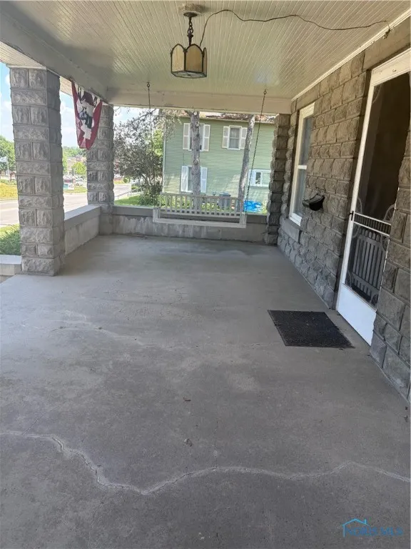 421 Farnsworth Road, Waterville, Ohio 43566, 5 Bedrooms Bedrooms, 9 Rooms Rooms,2 BathroomsBathrooms,Residential,For Sale,Farnsworth,6127702
