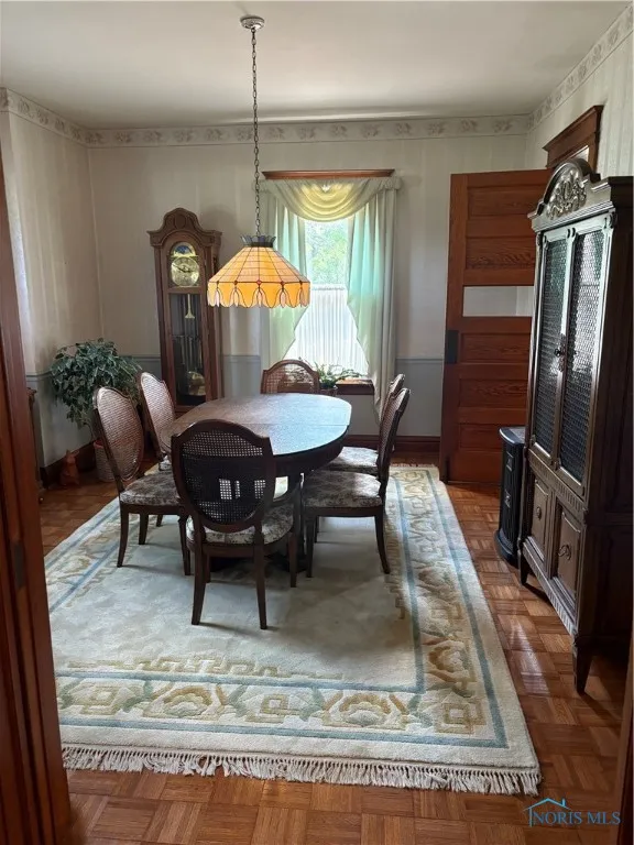 421 Farnsworth Road, Waterville, Ohio 43566, 5 Bedrooms Bedrooms, 9 Rooms Rooms,2 BathroomsBathrooms,Residential,For Sale,Farnsworth,6127702