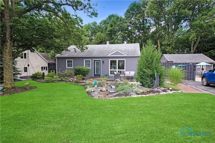 3778 N Cliff Road, Port Clinton, Ohio 43452, 3 Bedrooms Bedrooms, 7 Rooms Rooms,1 BathroomBathrooms,Residential,For Sale,Cliff,6127838