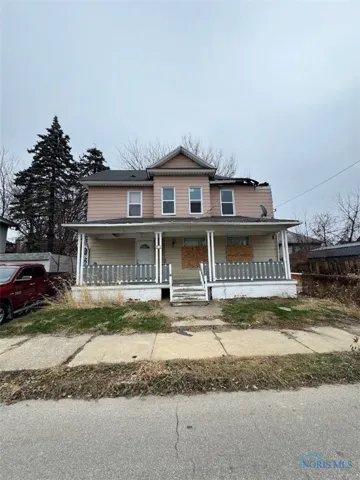 51 Garfield Place, Toledo, Ohio 43605, 4 Bedrooms Bedrooms, 7 Rooms Rooms,1 BathroomBathrooms,Residential,For Sale,Garfield,6128245