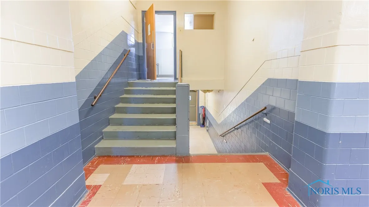200 E Union Street, Walbridge, Ohio 43465, ,Commercial Sale,For Sale,Union,6128611