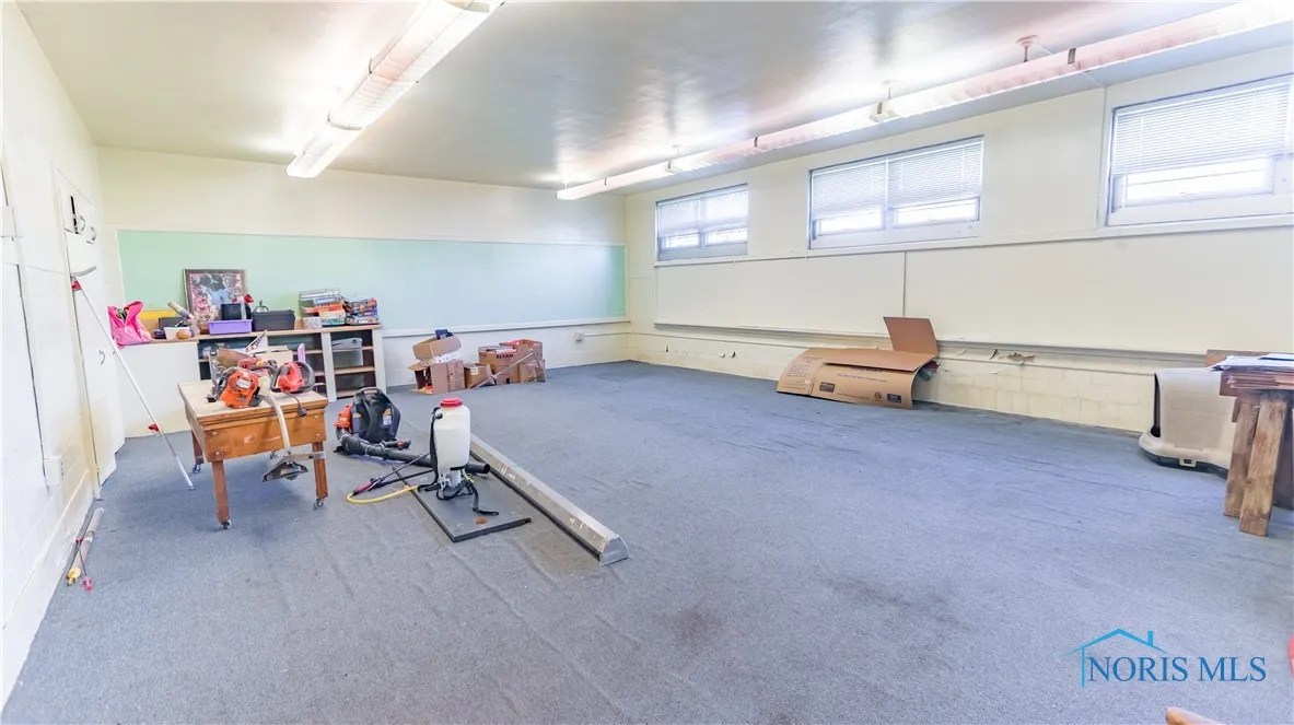 200 E Union Street, Walbridge, Ohio 43465, ,Commercial Sale,For Sale,Union,6128611