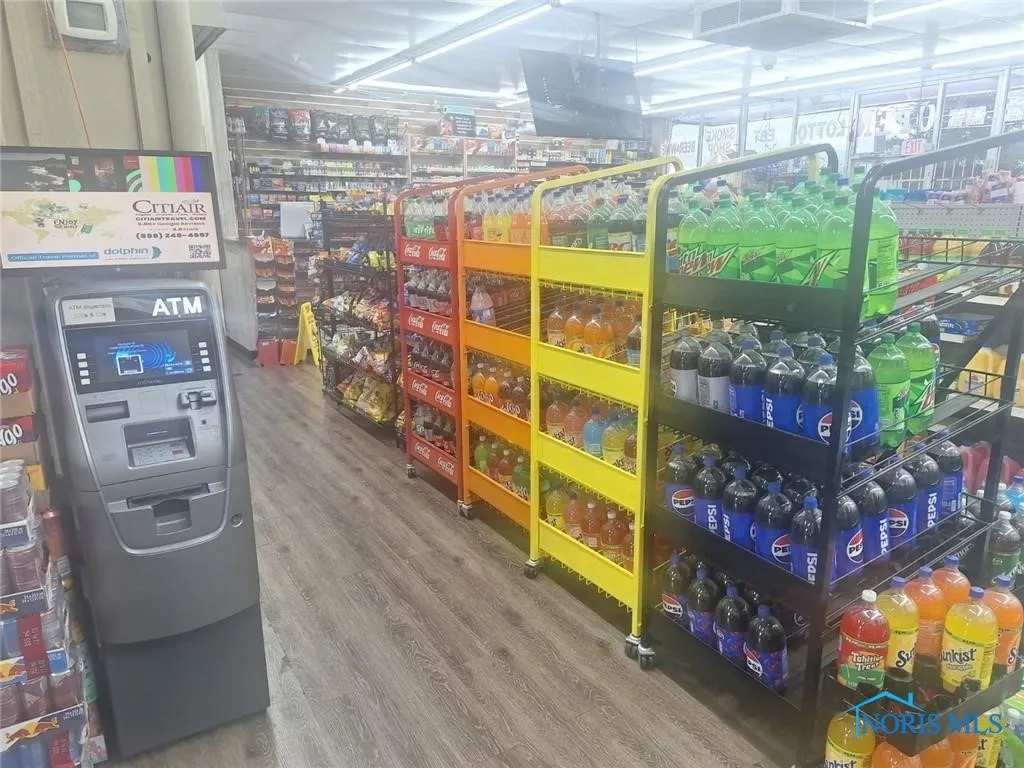 2425 Key Street, Toledo, Ohio 43614, ,Commercial Sale,For Sale,Key,6128651