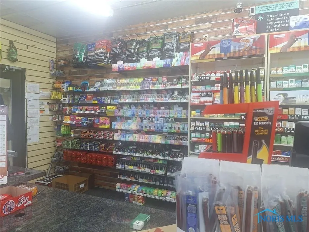 2425 Key Street, Toledo, Ohio 43614, ,Commercial Sale,For Sale,Key,6128651