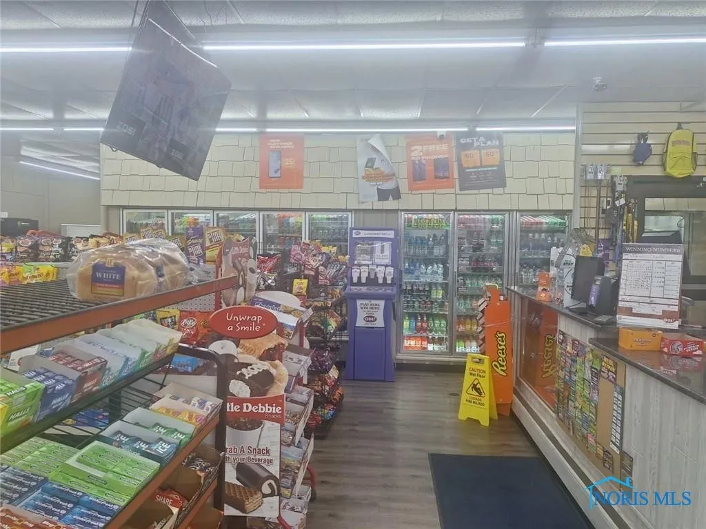 2425 Key Street, Toledo, Ohio 43614, ,Commercial Sale,For Sale,Key,6128651