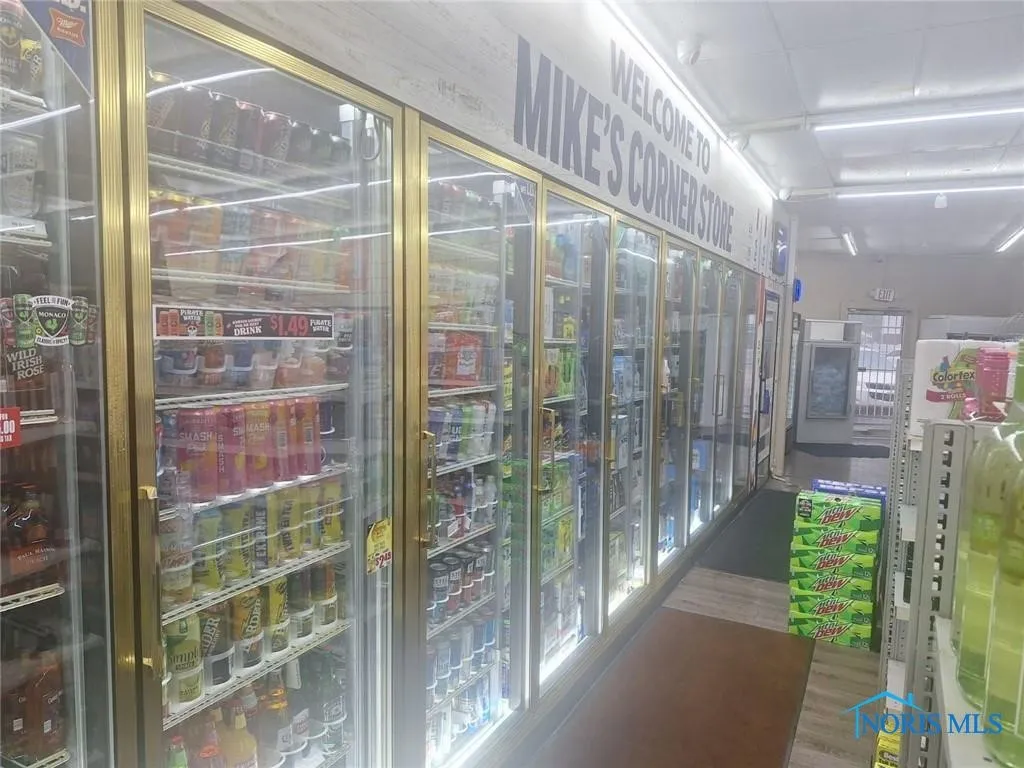 2425 Key Street, Toledo, Ohio 43614, ,Commercial Sale,For Sale,Key,6128651