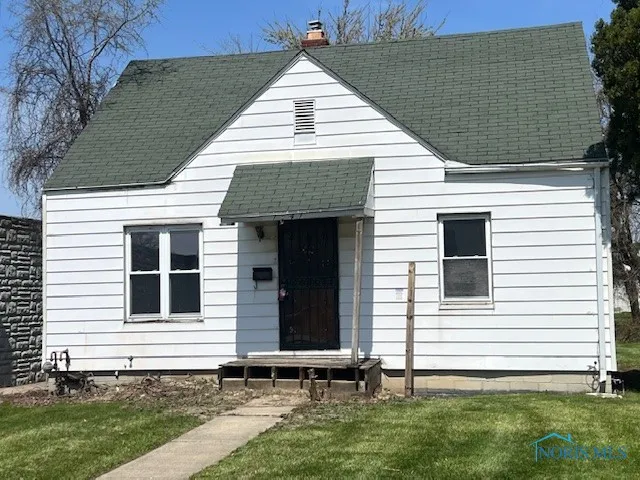1541 Booth Avenue, Toledo, Ohio 43608, 3 Bedrooms Bedrooms, 5 Rooms Rooms,1 BathroomBathrooms,Residential,For Sale,Booth,6128817