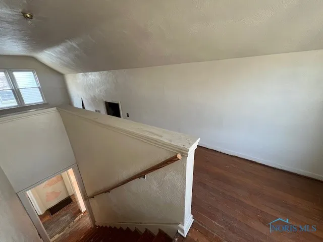 1541 Booth Avenue, Toledo, Ohio 43608, 3 Bedrooms Bedrooms, 5 Rooms Rooms,1 BathroomBathrooms,Residential,For Sale,Booth,6128817