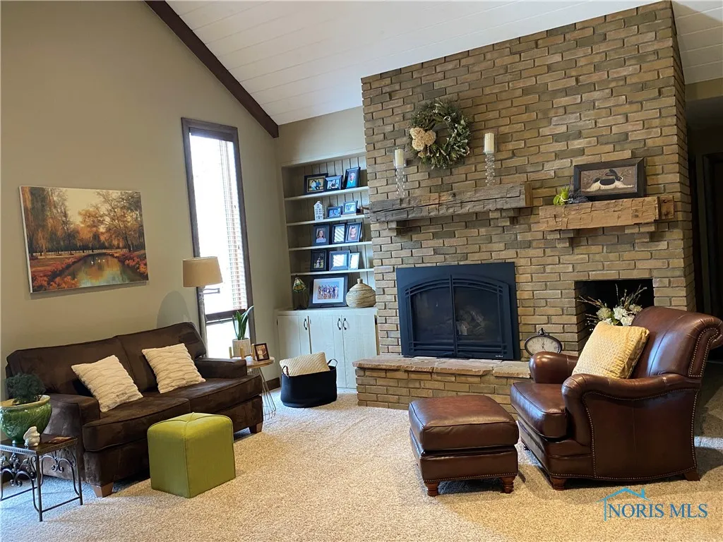 955 Greenbrier Road, Upper Sandusky, Ohio 43351, 4 Bedrooms Bedrooms, 8 Rooms Rooms,3 BathroomsBathrooms,Residential,For Sale,Greenbrier,6128828