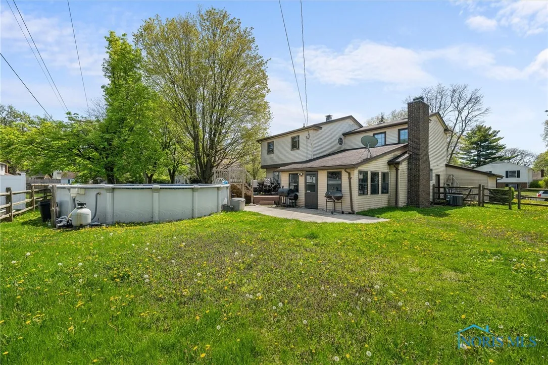 1705 Archwood Lane, Toledo, Ohio 43614, 4 Bedrooms Bedrooms, 7 Rooms Rooms,3 BathroomsBathrooms,Residential,For Sale,Archwood,6128839