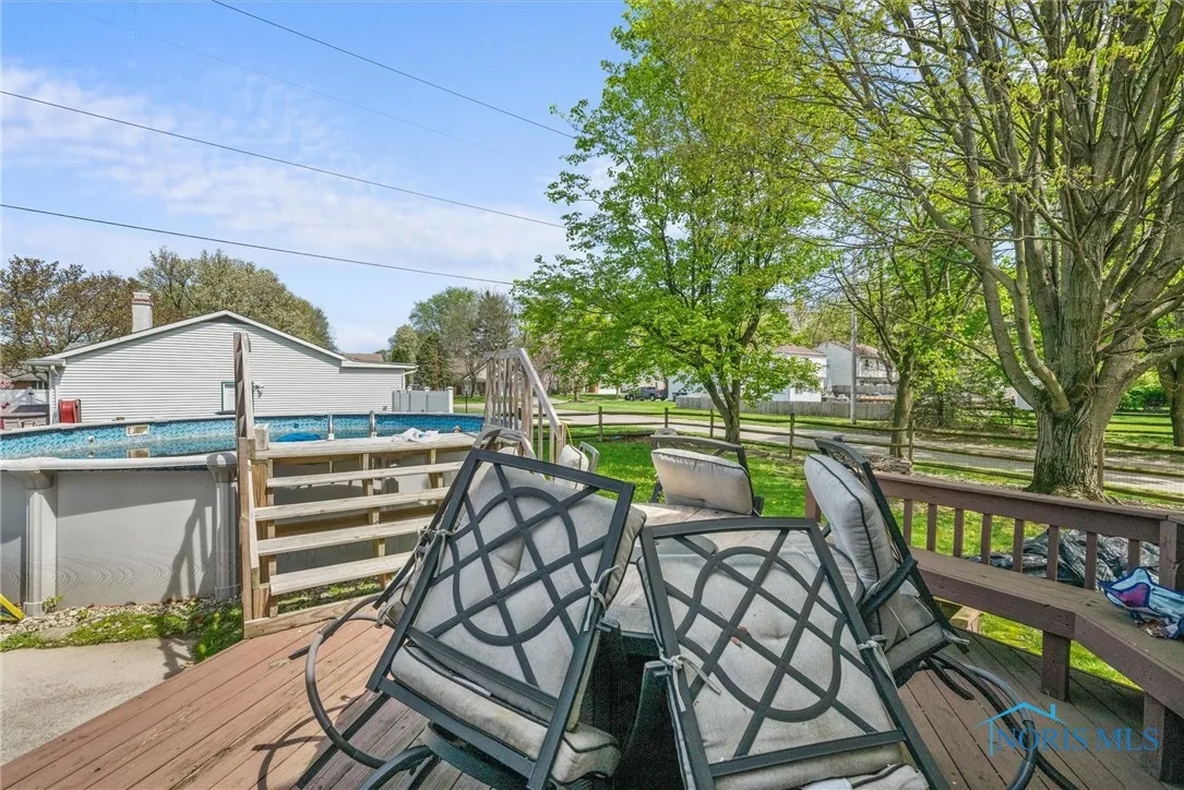 1705 Archwood Lane, Toledo, Ohio 43614, 4 Bedrooms Bedrooms, 7 Rooms Rooms,3 BathroomsBathrooms,Residential,For Sale,Archwood,6128839