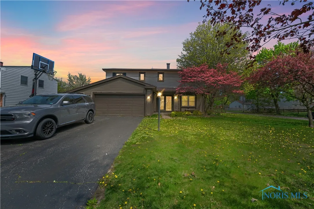 1705 Archwood Lane, Toledo, Ohio 43614, 4 Bedrooms Bedrooms, 7 Rooms Rooms,3 BathroomsBathrooms,Residential,For Sale,Archwood,6128839