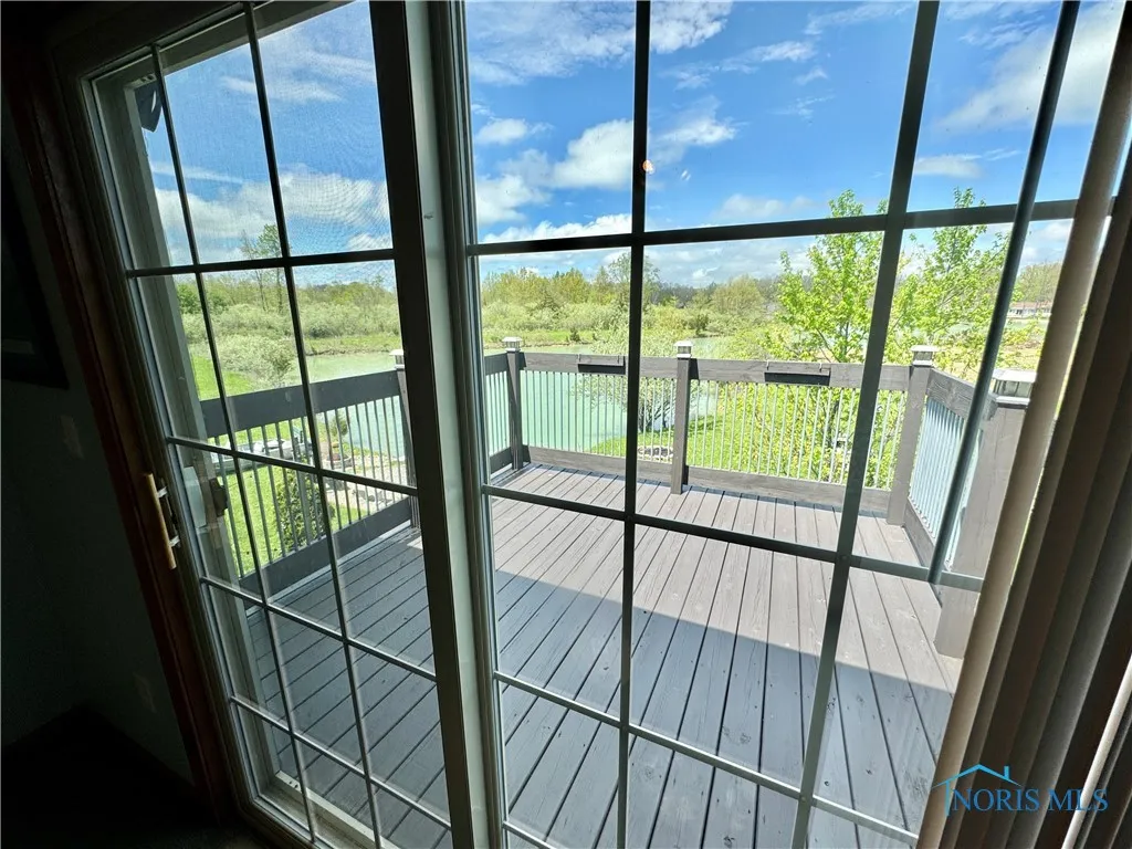 5130 Lake Shore Drive, Defiance, Ohio 43512, 4 Bedrooms Bedrooms, 11 Rooms Rooms,3 BathroomsBathrooms,Residential,For Sale,Lake Shore,6129175